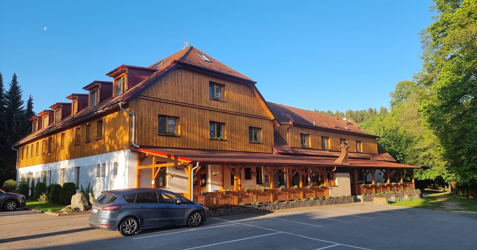 Balónový hotel a pivovar