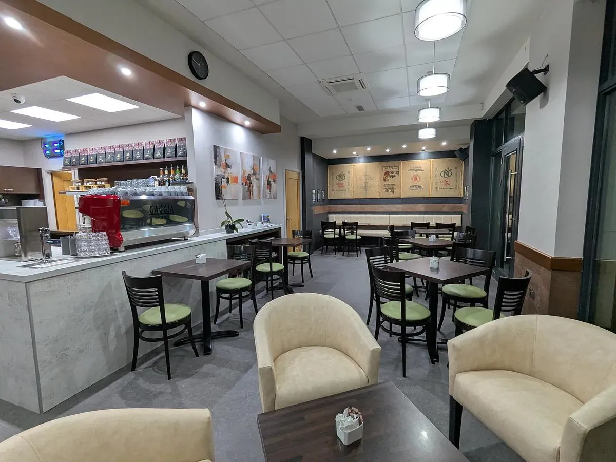 Cafe Lounge