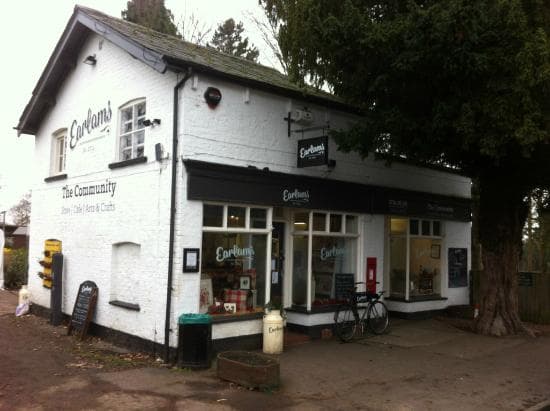 Earlams  Cafe and shop