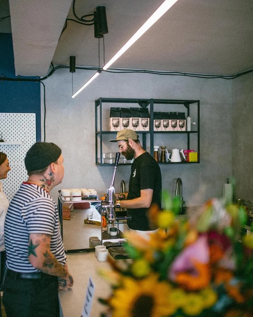 Elle + Speiche Café