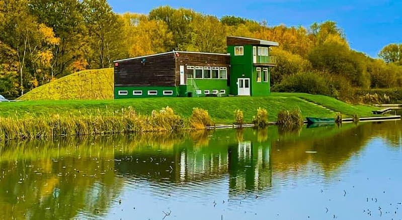Frisby Lakes Cafe