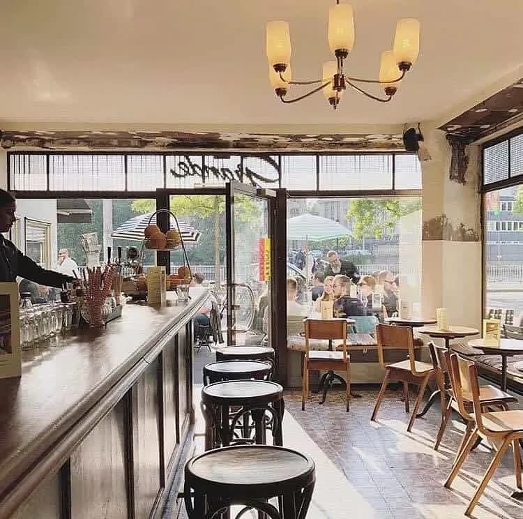 Grande Café & Bar