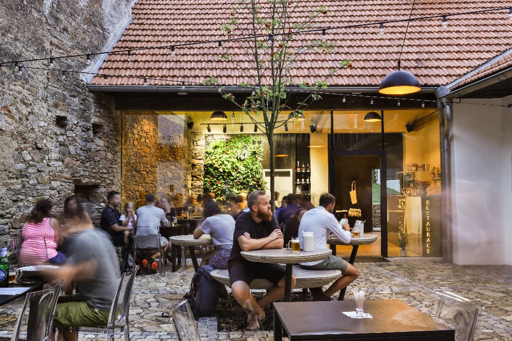 Just Jimramov - restaurace a pension
