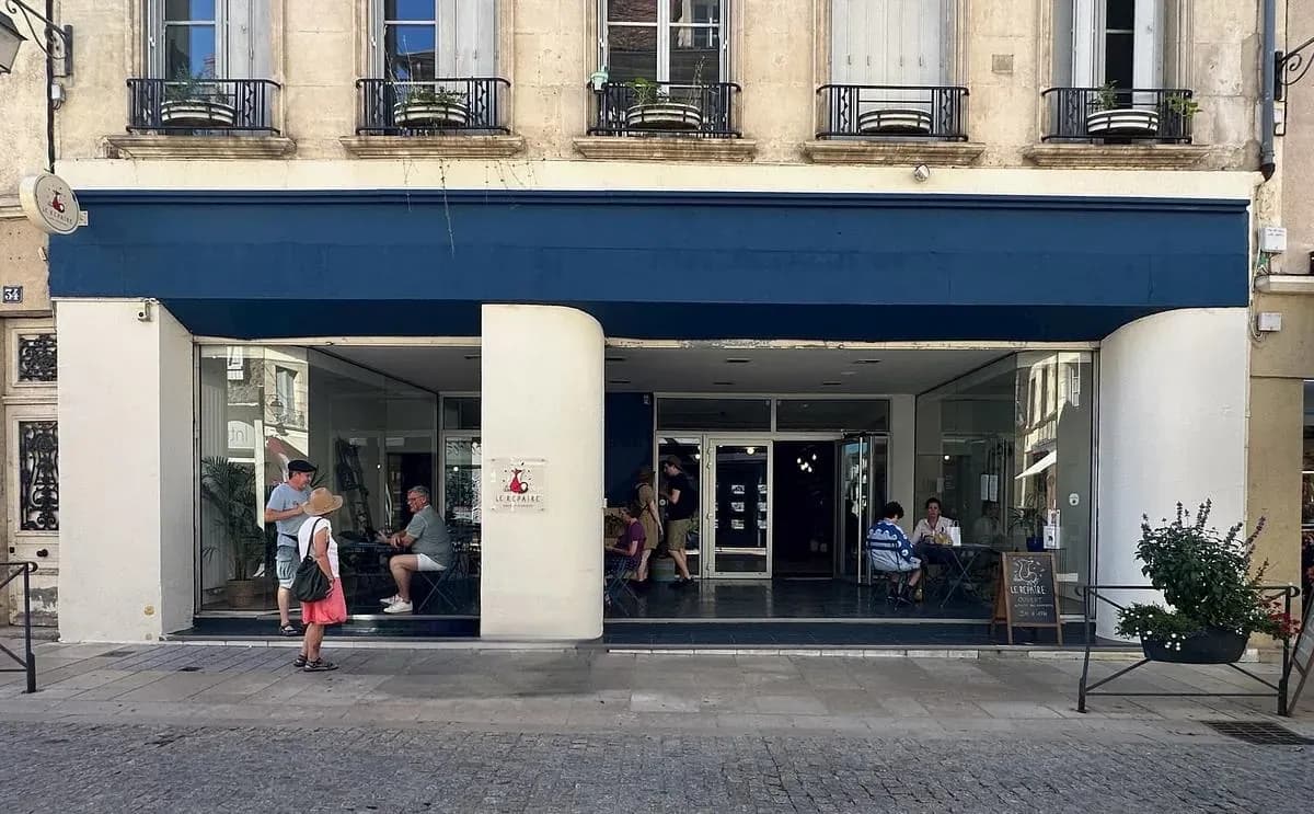 Le Repaire Café