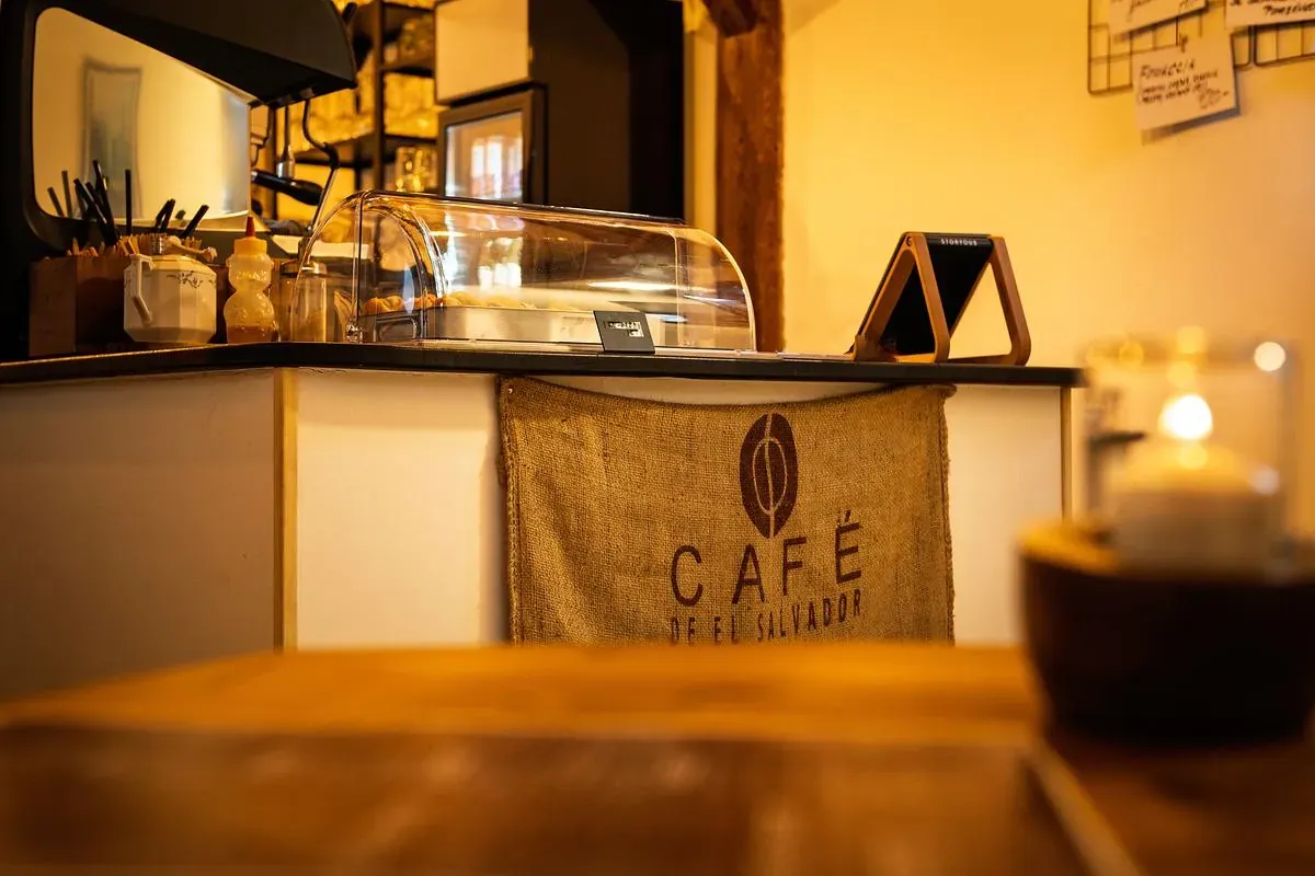 NAKAFE místo