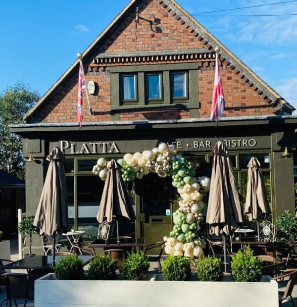 Platta Cafe Bar Bistro
