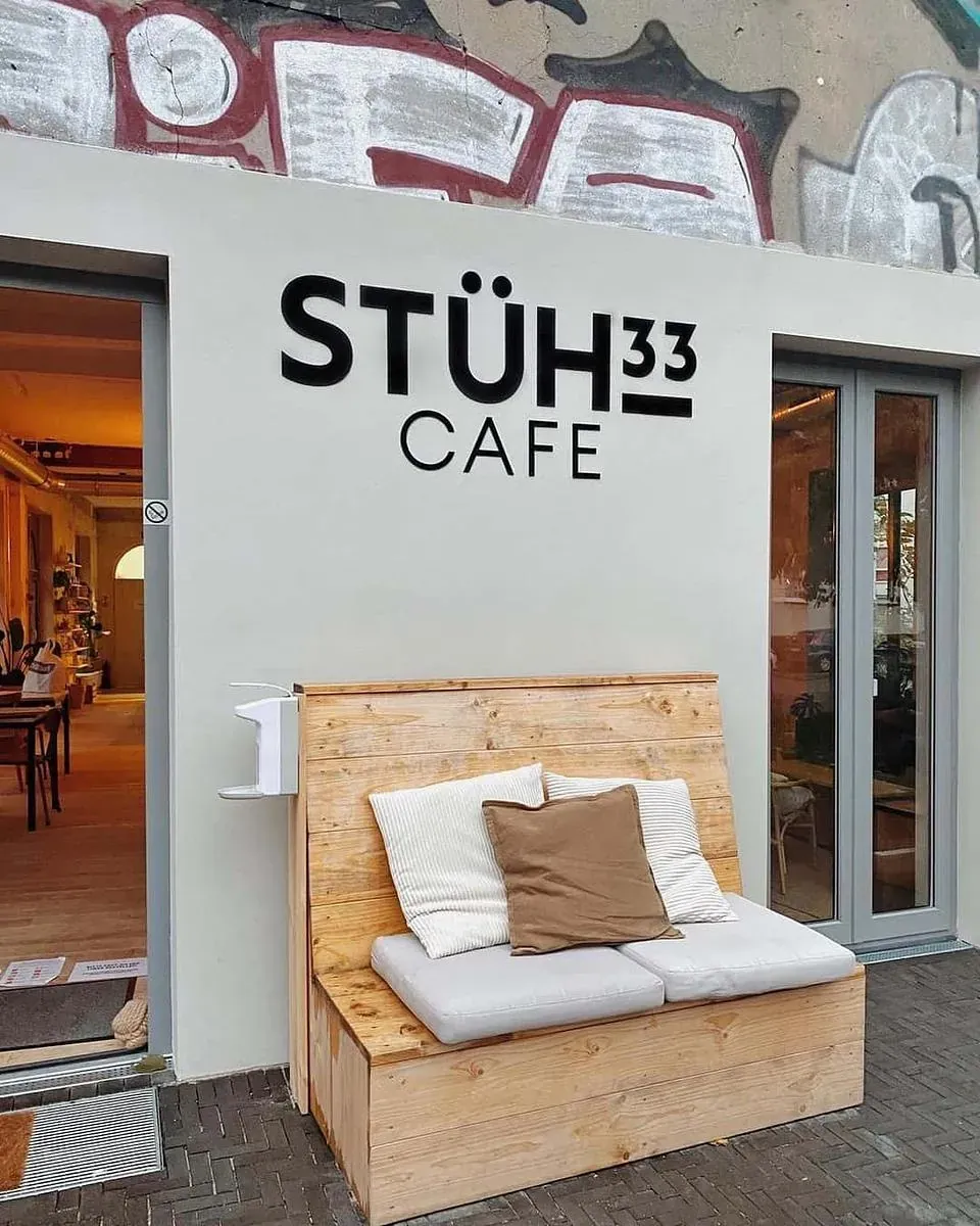 STÜH33 Café