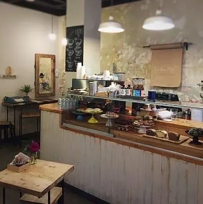 The Little Big Cafe