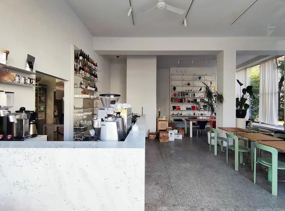 ww Café
