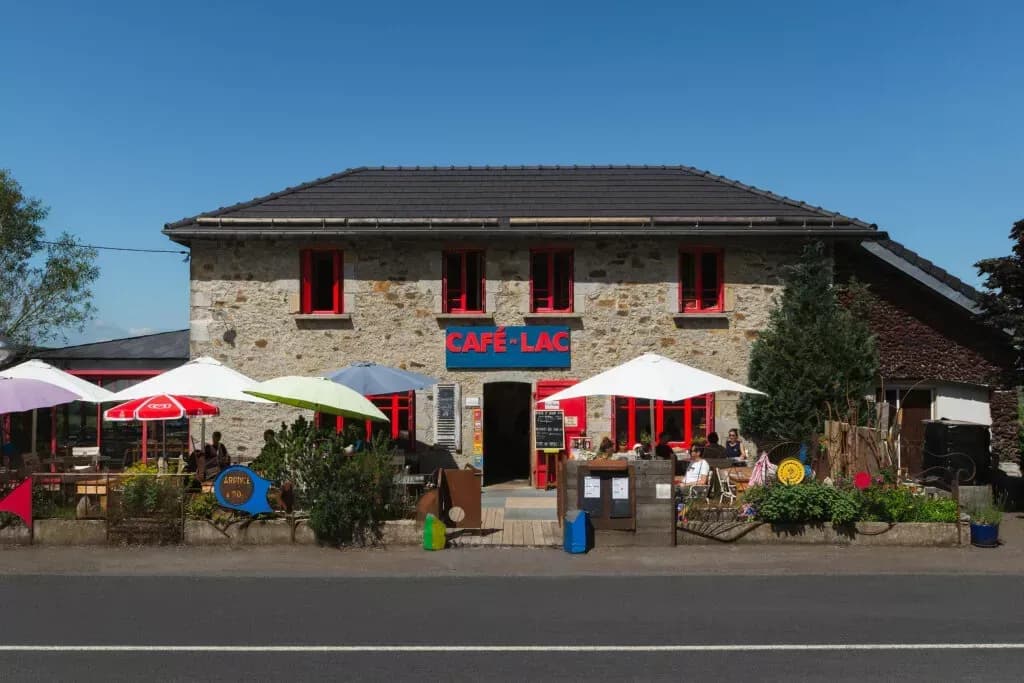 Café du lac Servières