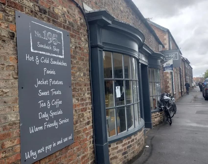 No.195 Sandwich Shop