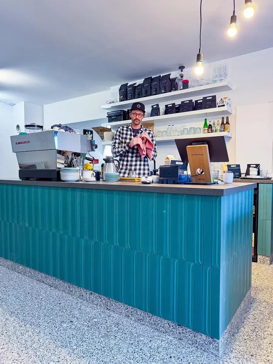 Tricafe