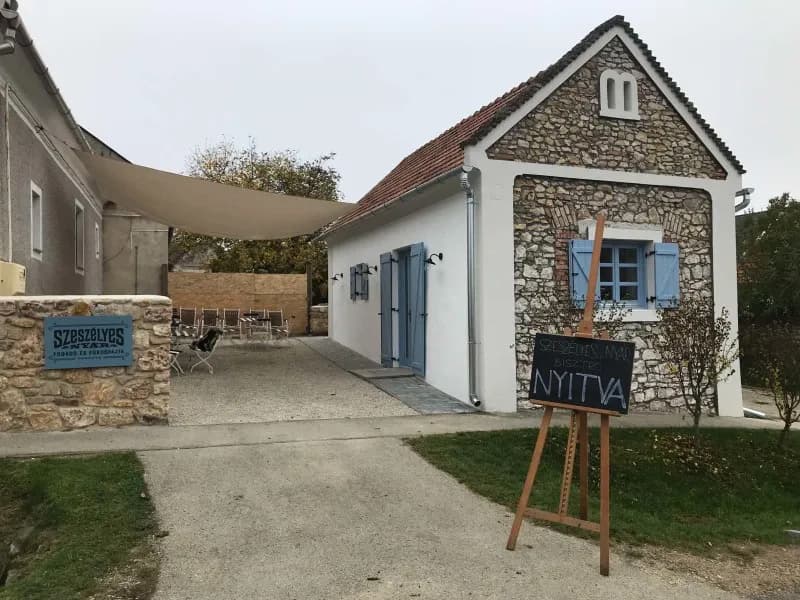 Szeszélyes Nyár Bisztró