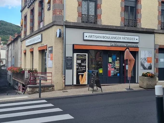 Au Macaron de Massiac - Boulet Julien et Charlotte
