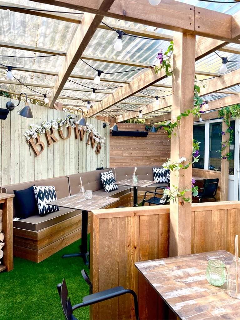 Browns Garden Restaurant (Tewkesbury GC)