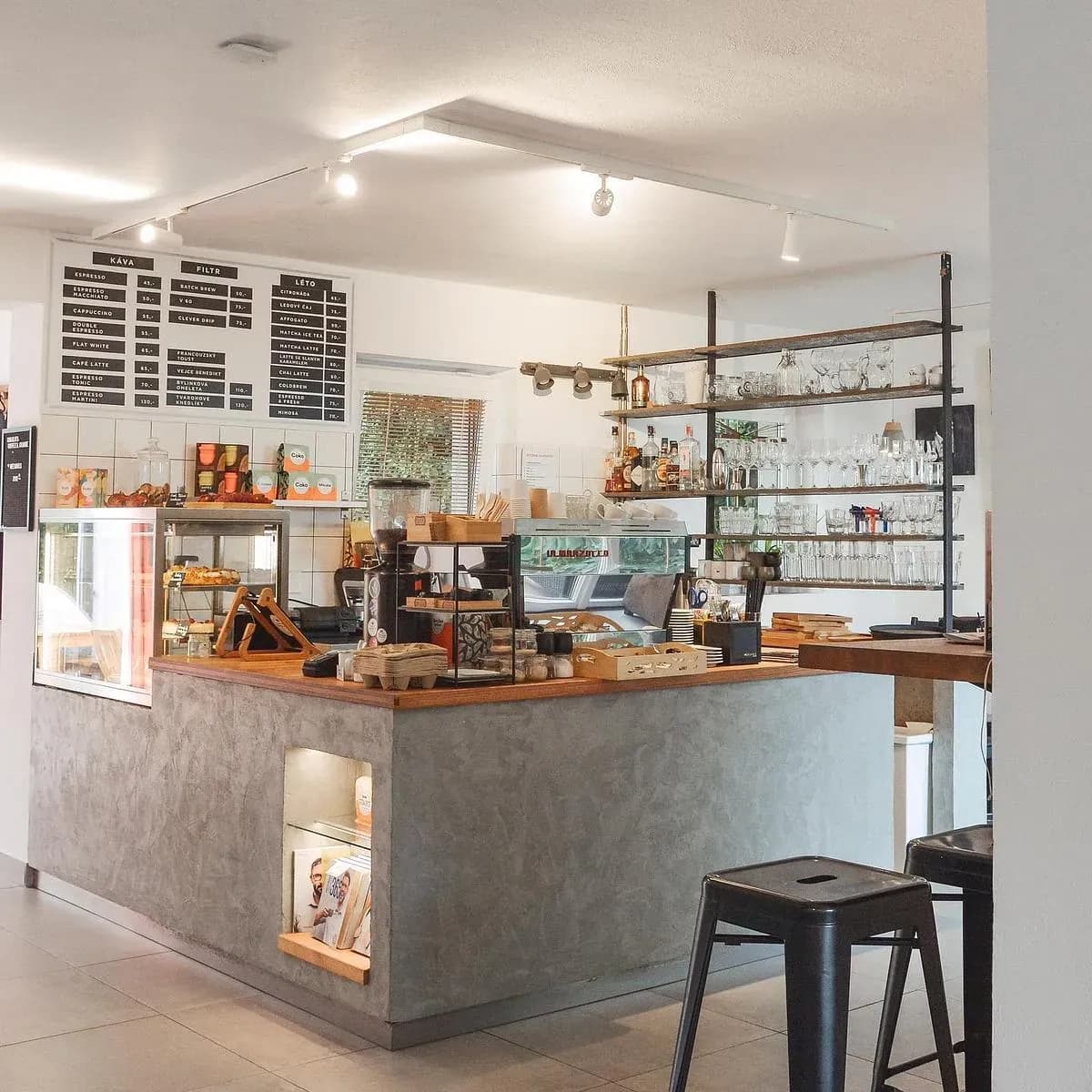 Charlie’s Coffee & Garden