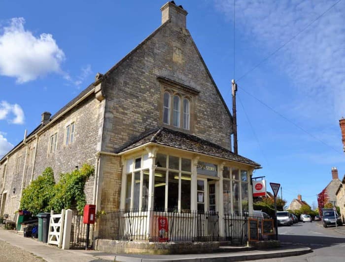 Community Stores & Cafe Coln