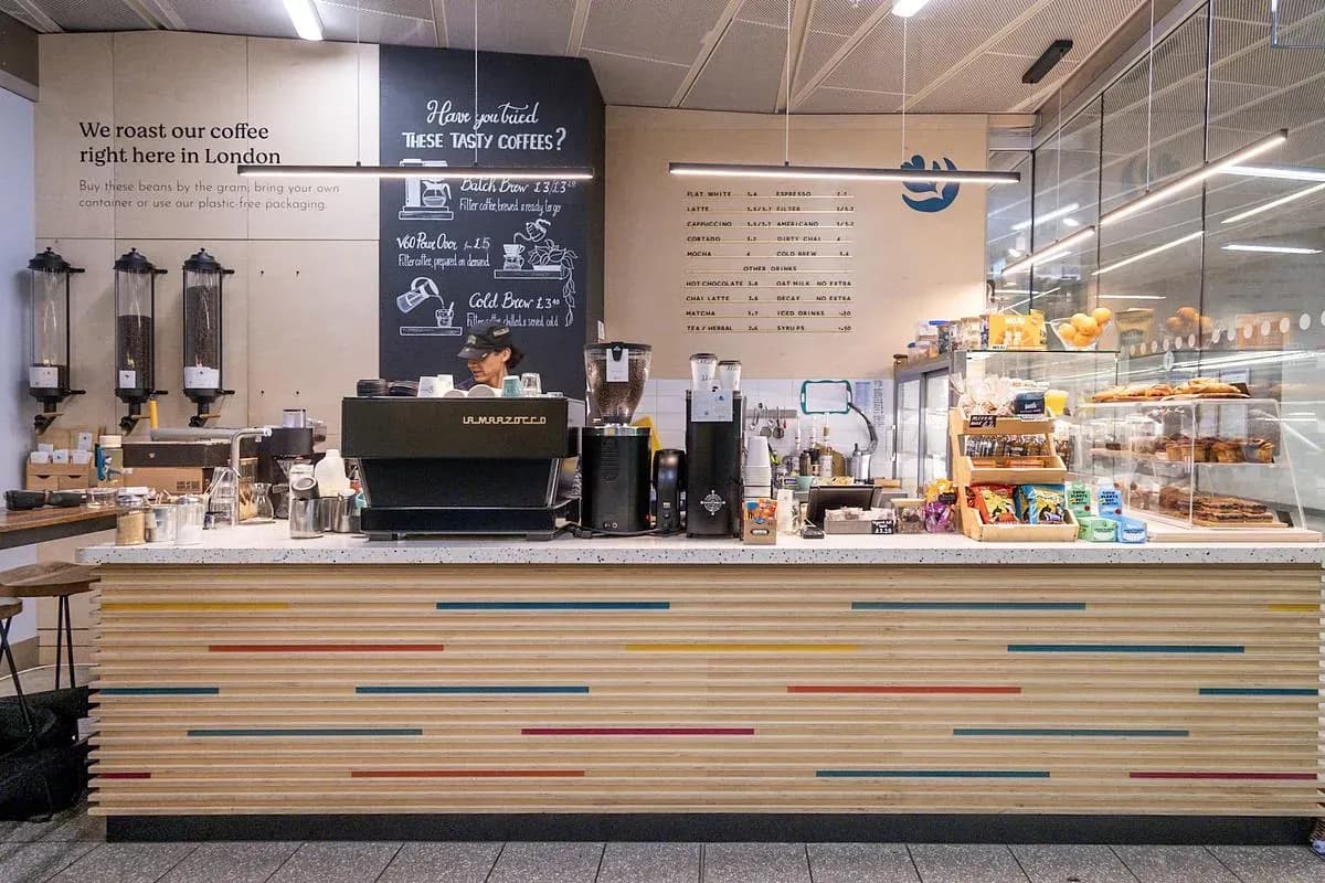 Gramos Coffee Bar (underground)