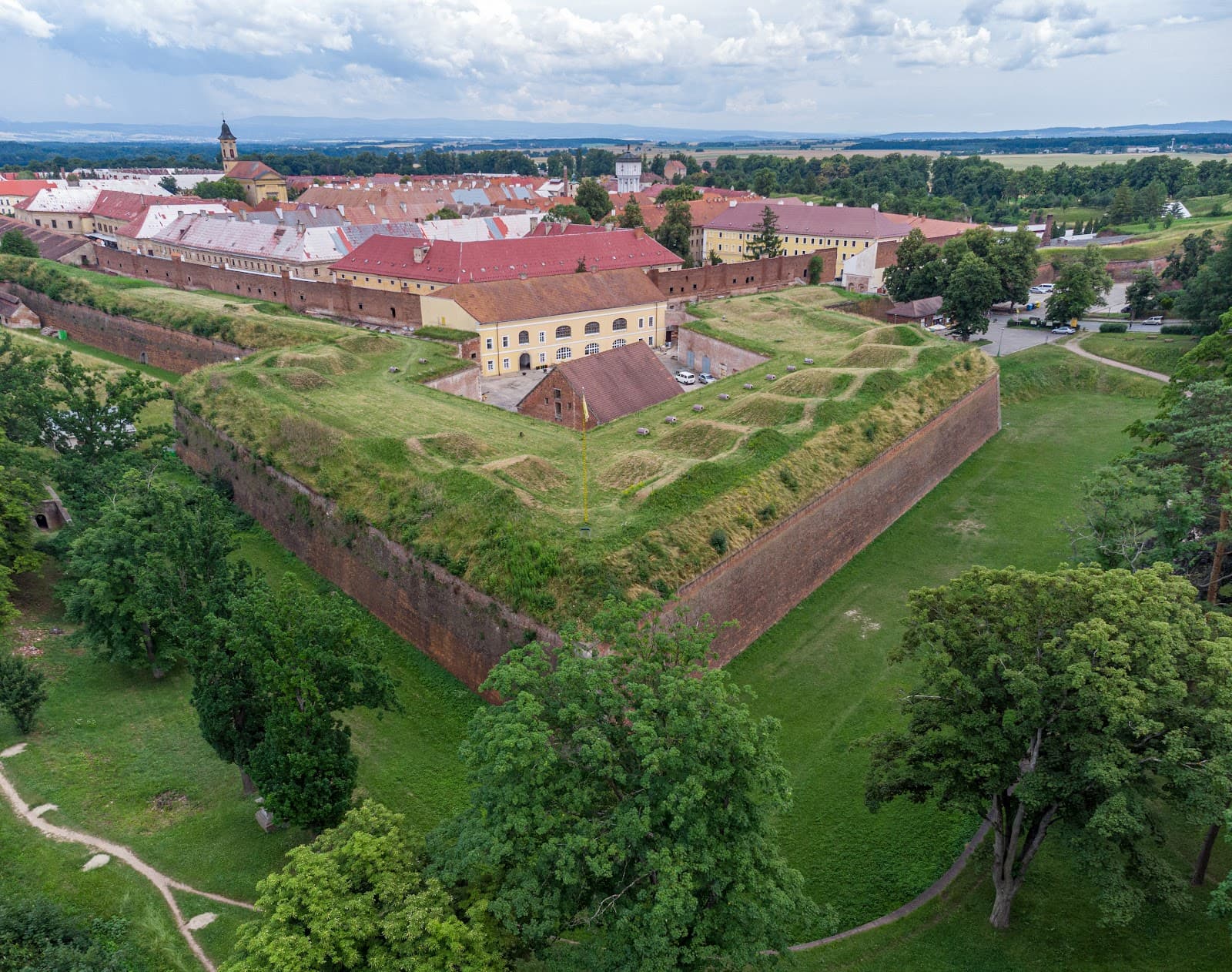 Středisko pevnost Josefov, Bastion I a podzemí