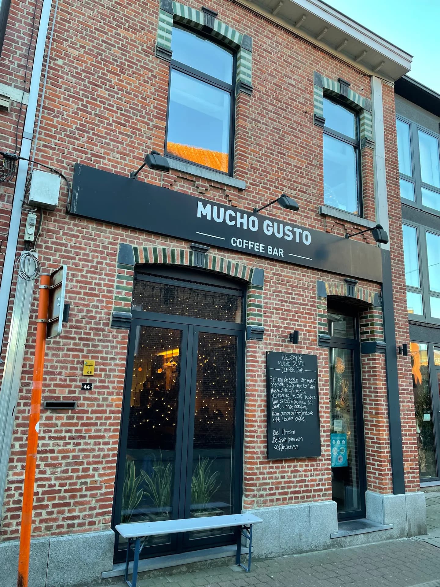 Mucho Gusto Coffee Bar