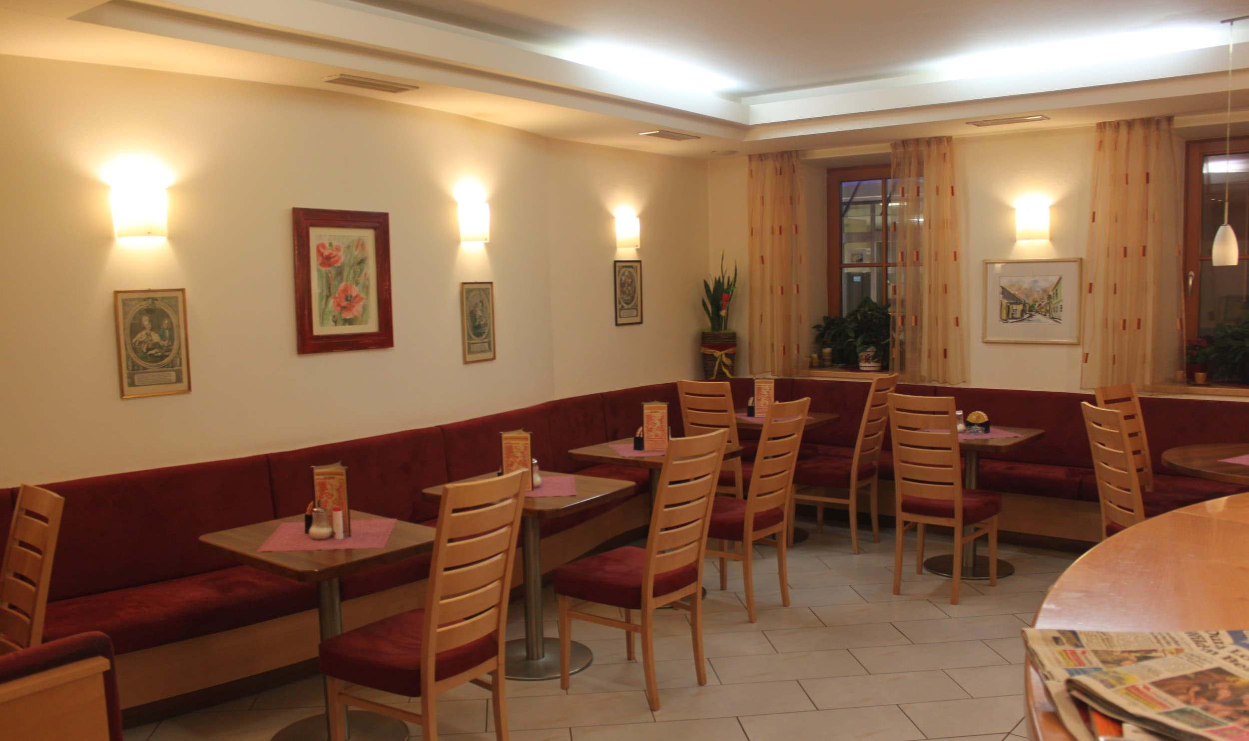 Café - Bäckerei Neuhauser