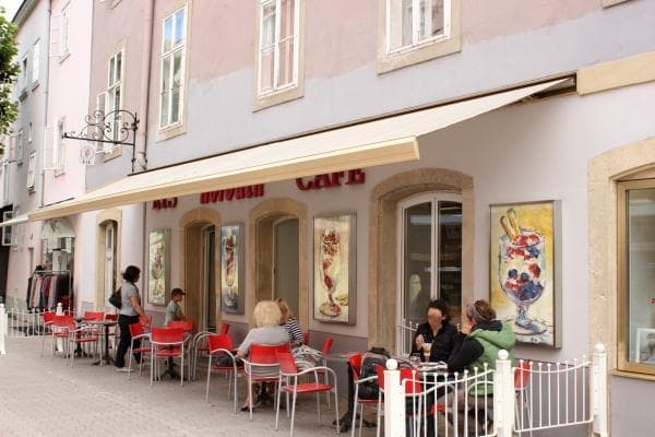 Eis JuditH Café Konditorei