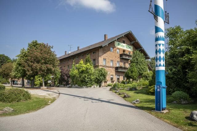 Großer Wirt Wirtshaus-Brennerei-Oltimer