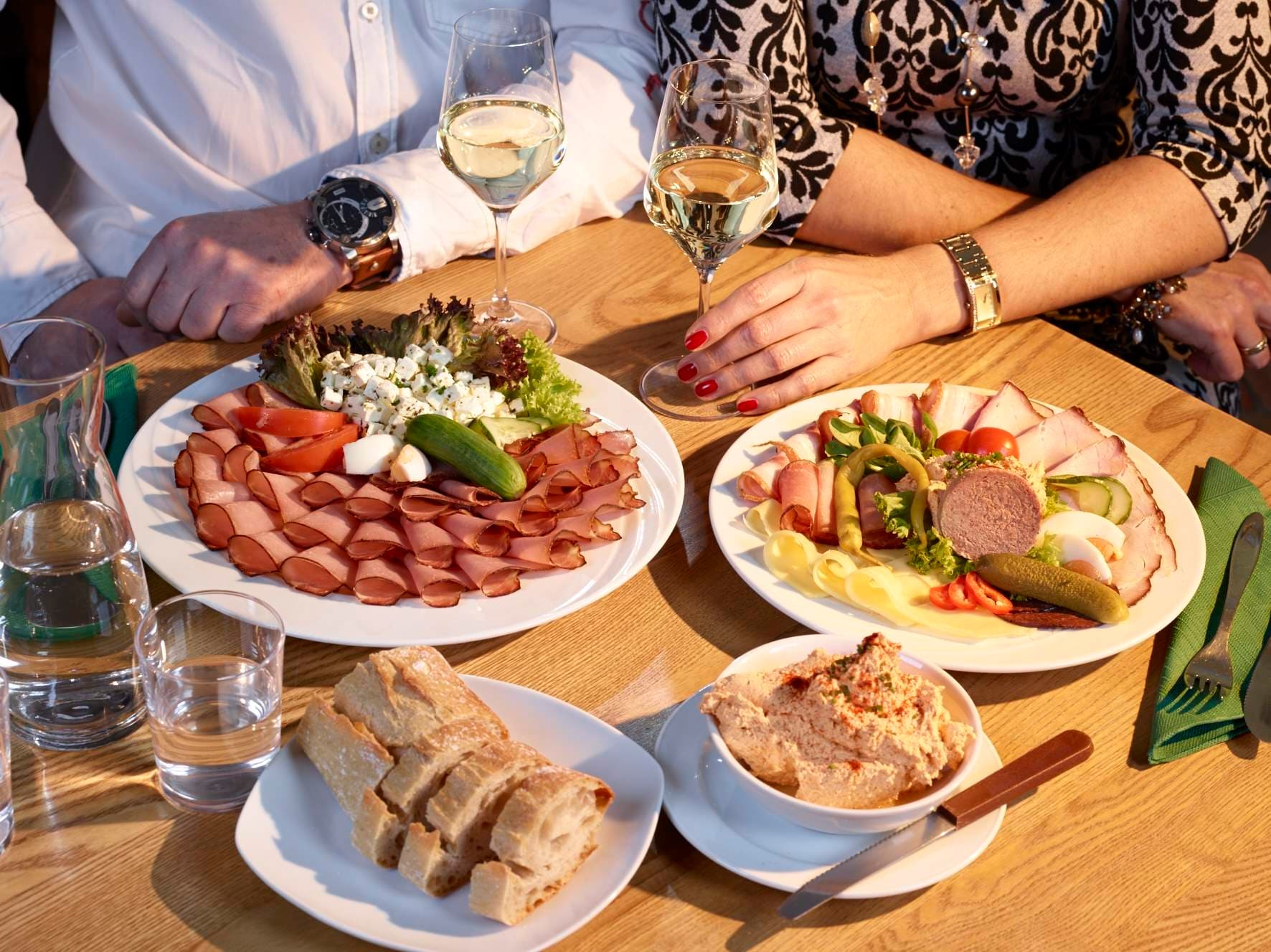 Heuriger & Weingut Humer