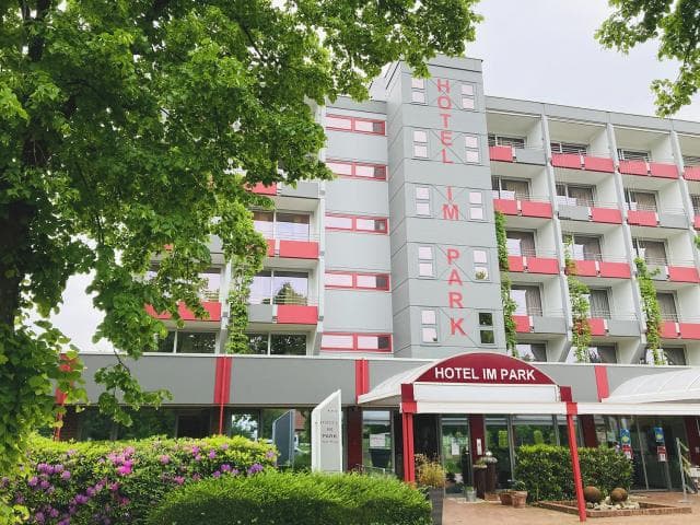 HOTEL IM PARK