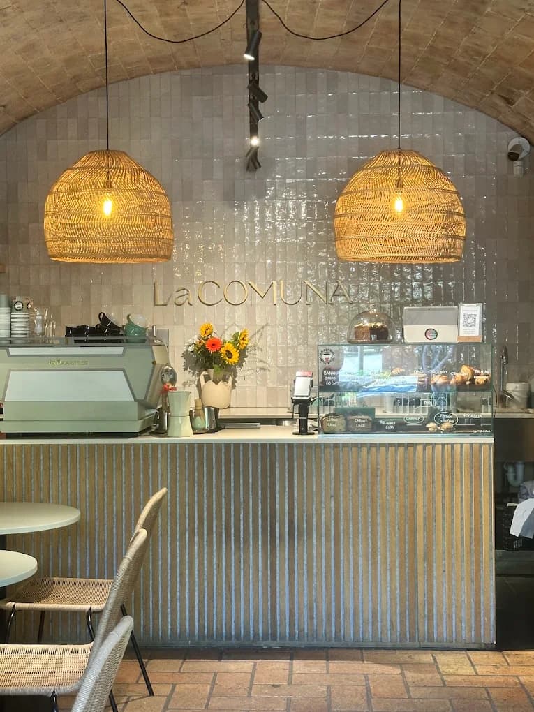 La Comuna Cafe & Residence