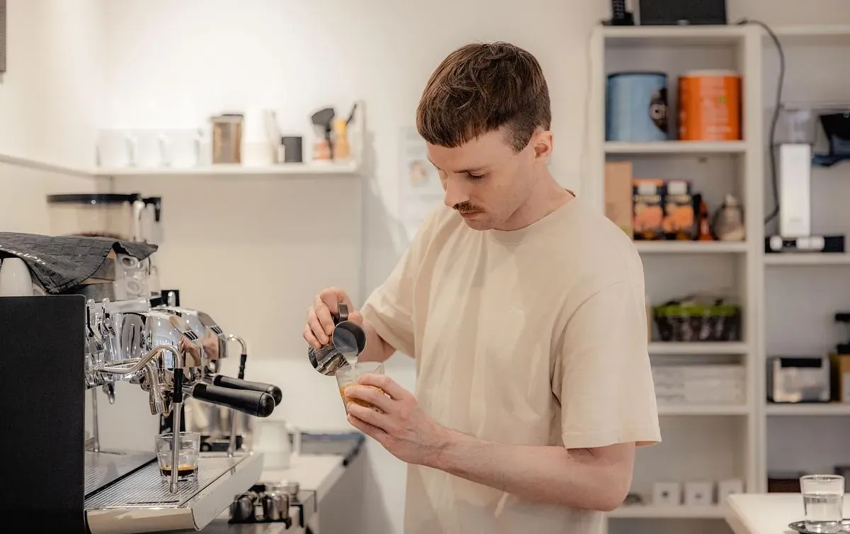 roest space — specialty coffee roasters