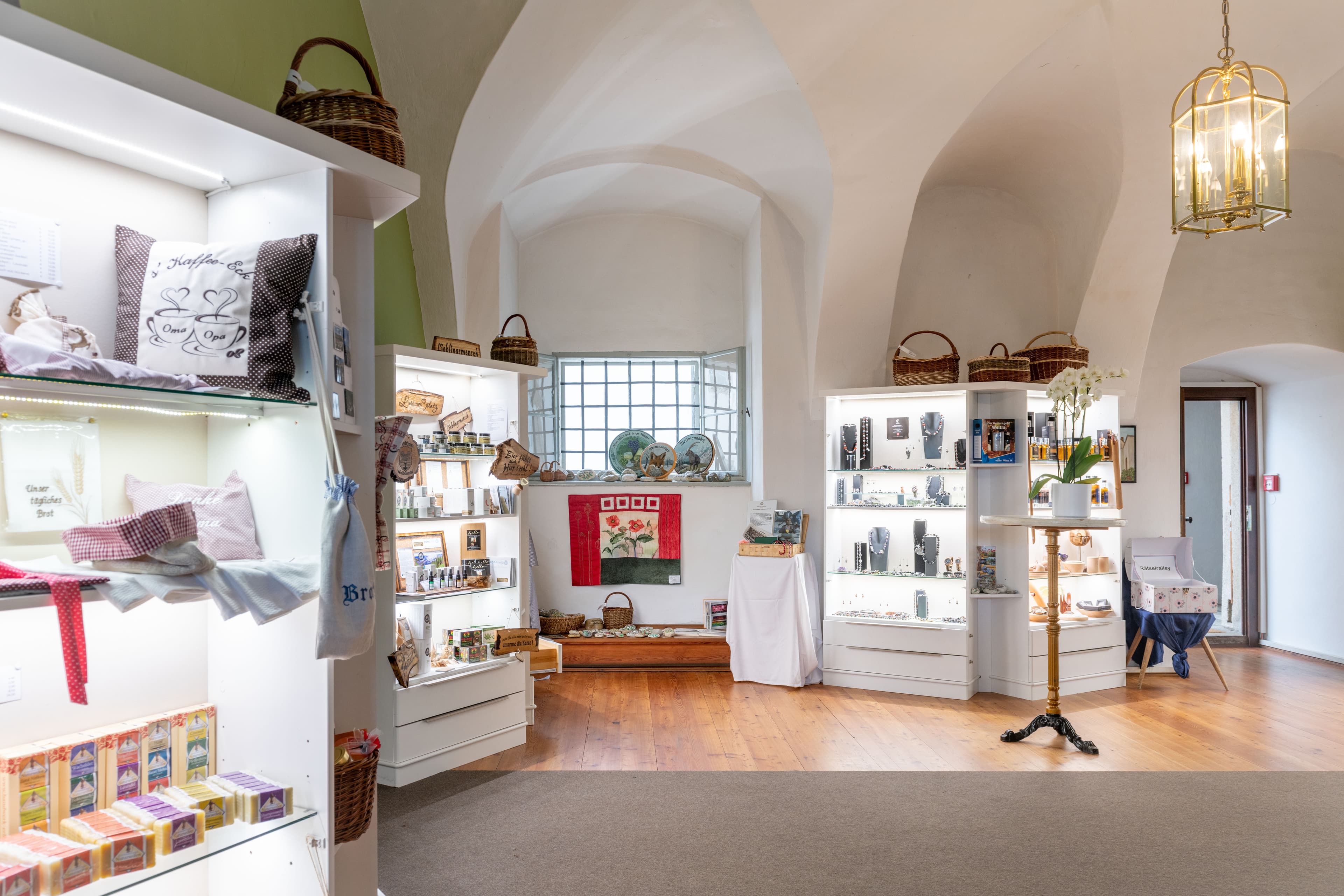 Schloss Shop & Café