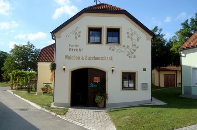 Weinbau, Buschenschank & Hofladen Familie Strobl