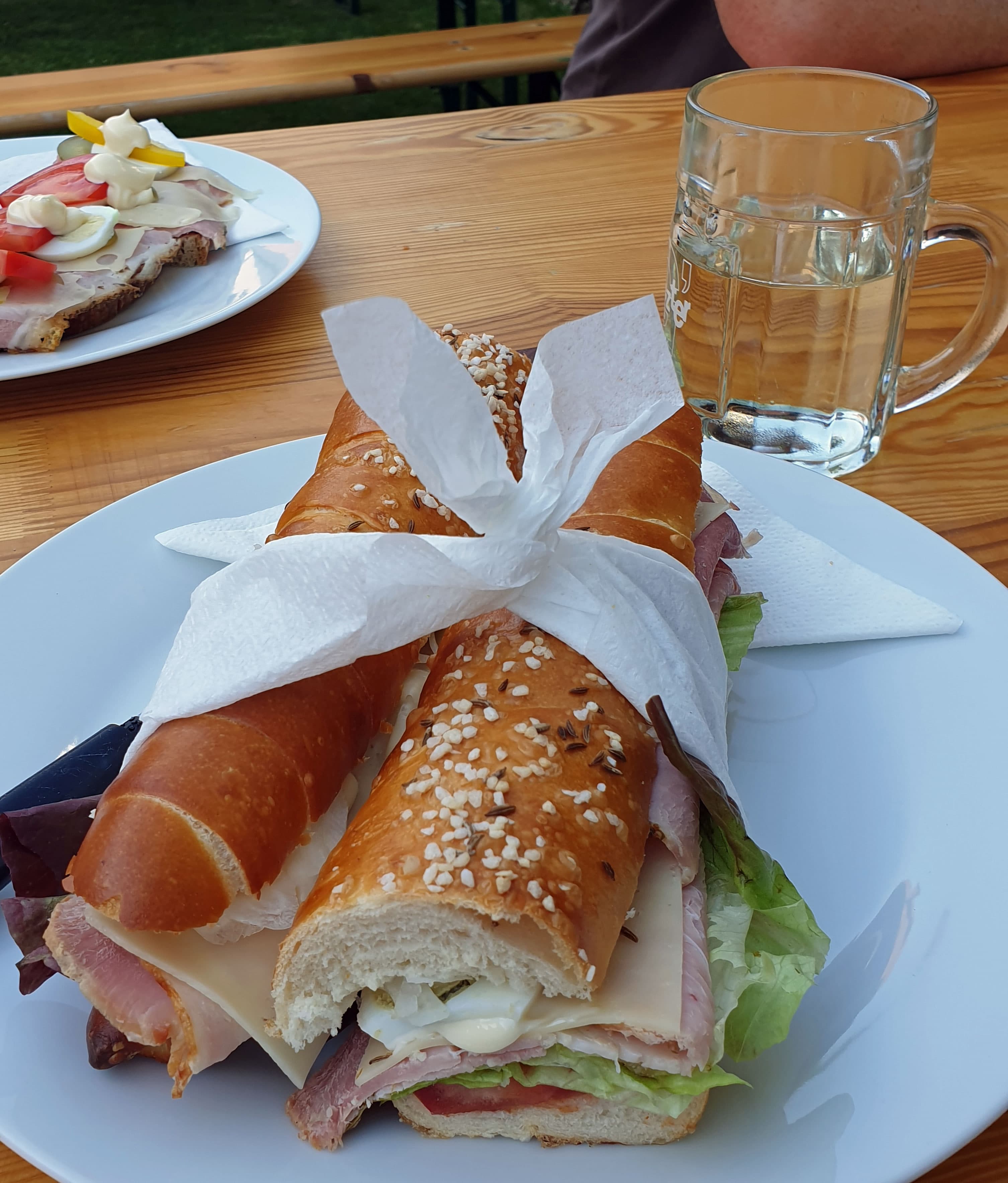 Weinbau und Heuriger Steurer Traude & Hannes