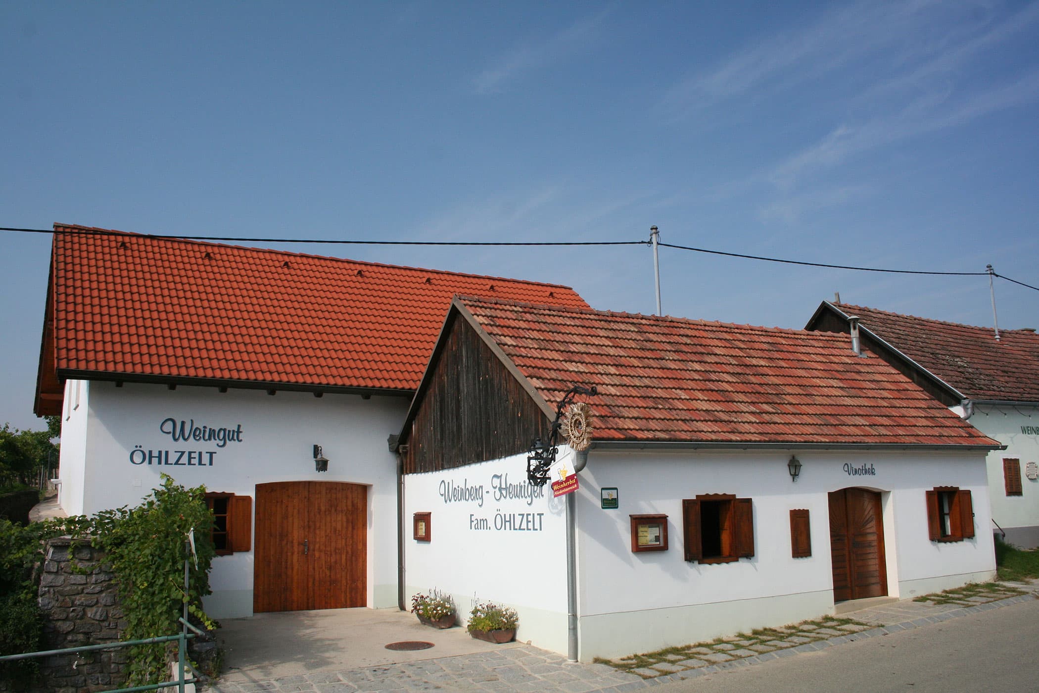 Weinberg-Heuriger Familie Öhlzelt