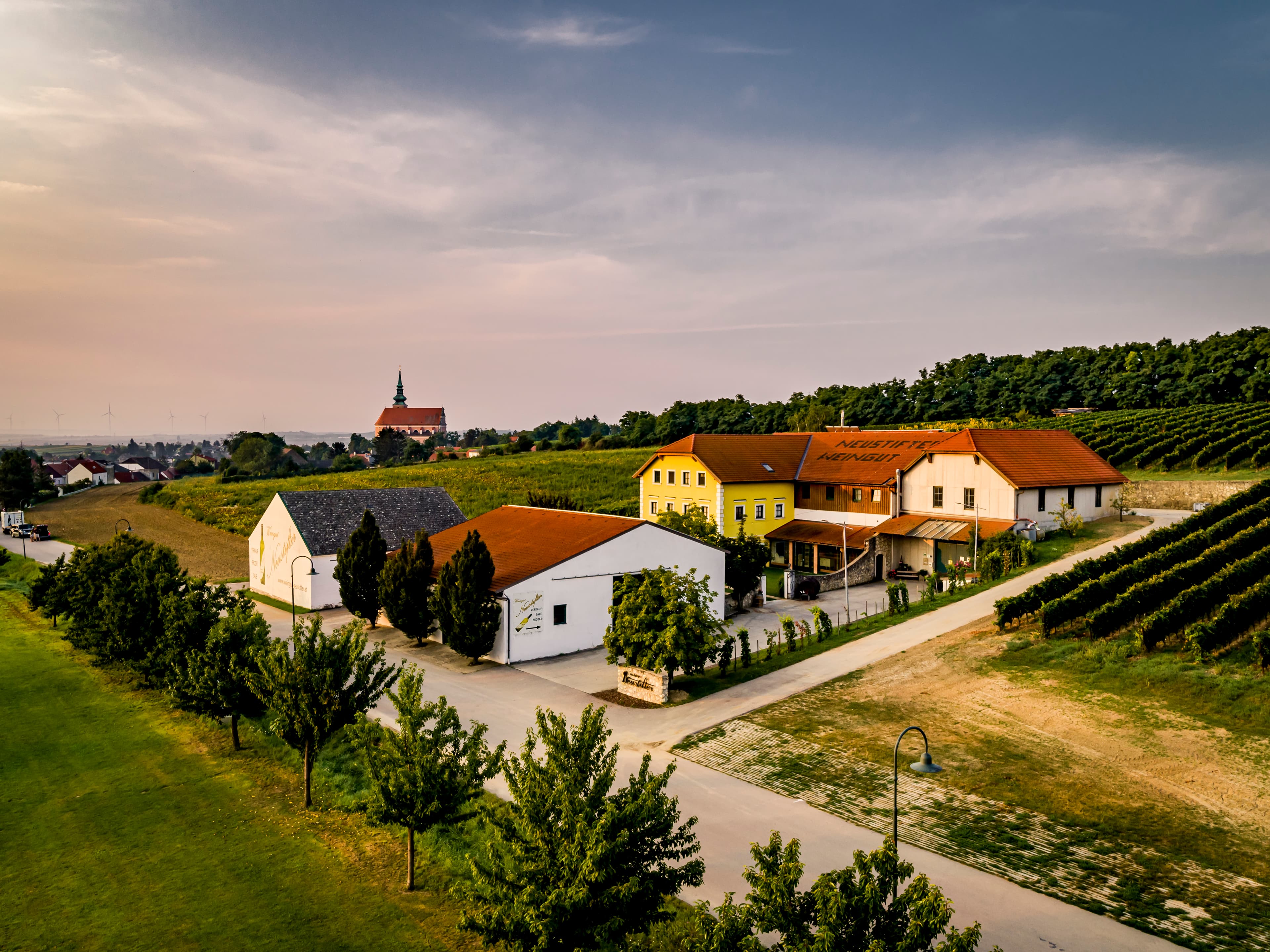 Weingut Neustifter & TOP Heuriger WEIN.KÜCHE