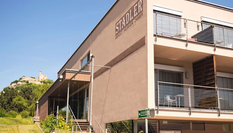 Weingut Stadler - TOP Heuriger & Guest Rooms