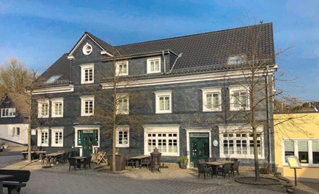 Zu den drei Linden